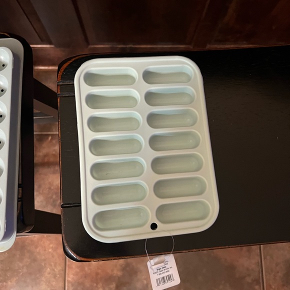 Ice trays for freezer round and oval NWOT - Picture 3 of 3